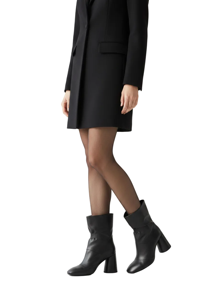 Pan Black - lifestyle indossato sfondo bianco